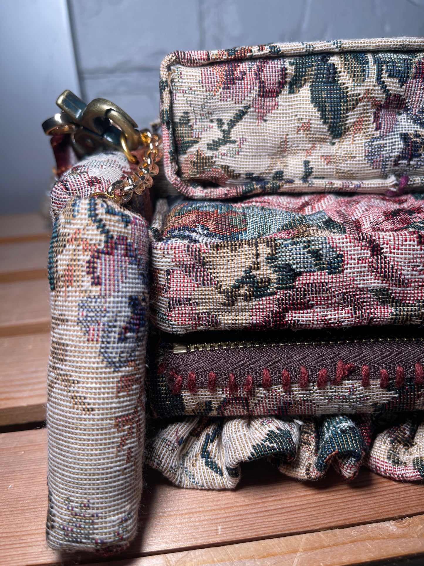 1 of 1 Grandma's Sofa Bag - Antique Rose