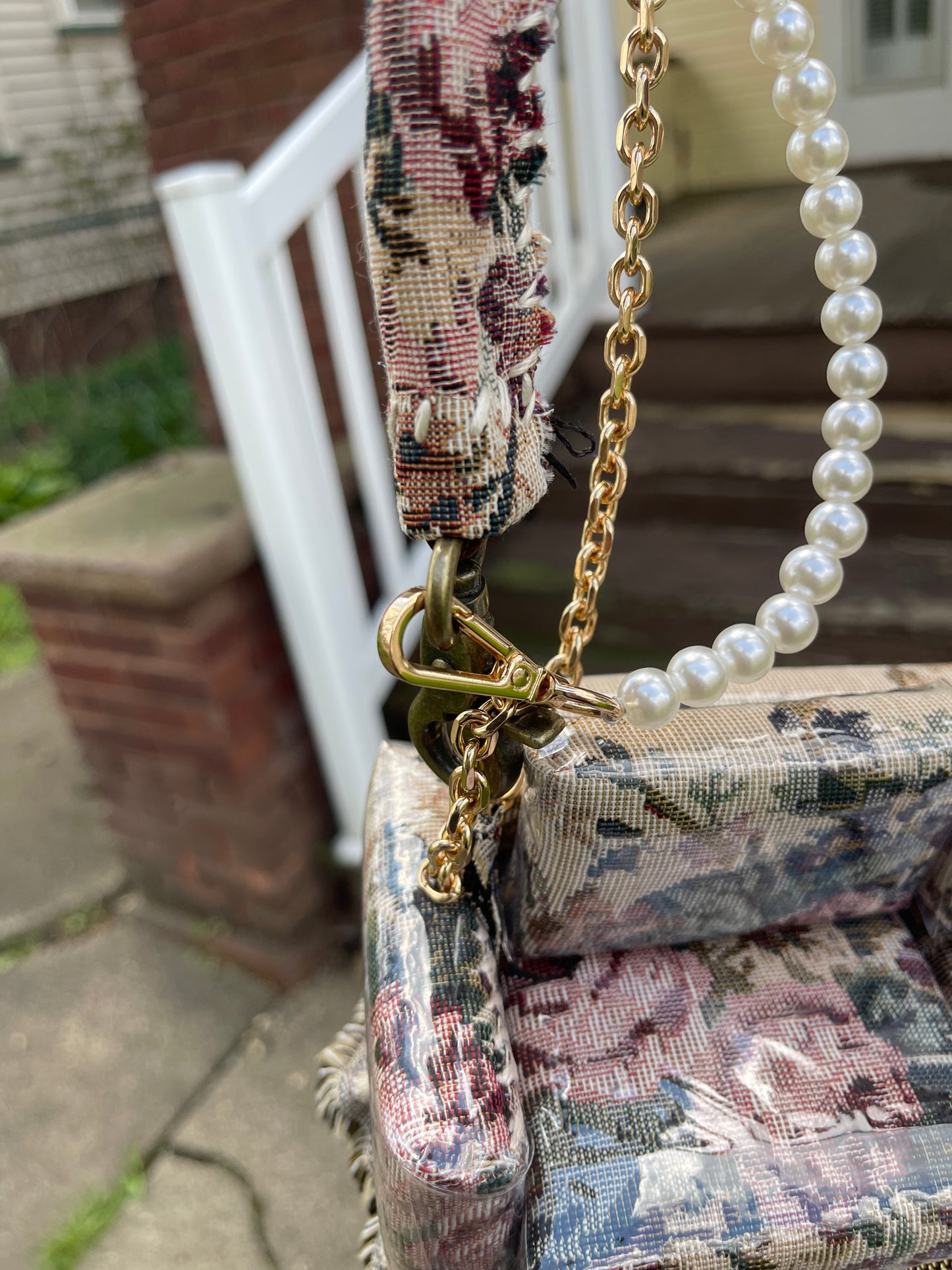1 of 1 Antique Rose "Loose Change In Grandma's Sofa" Bag